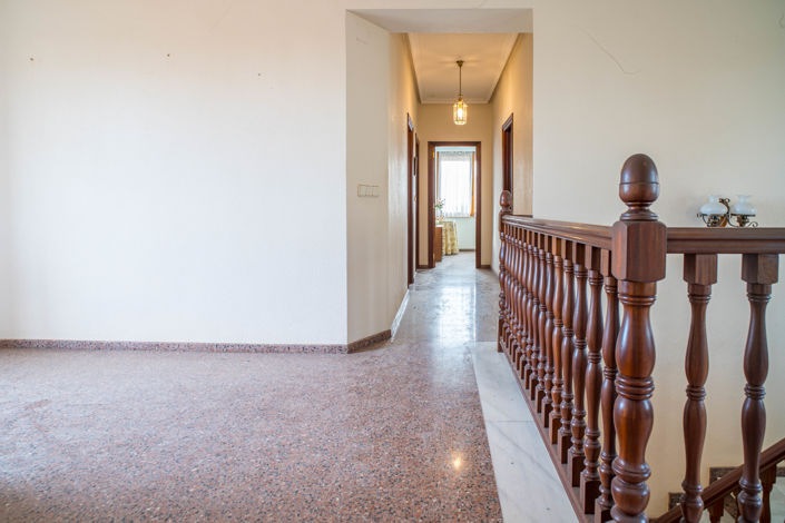 Image No.24-6 Bed Country House for sale