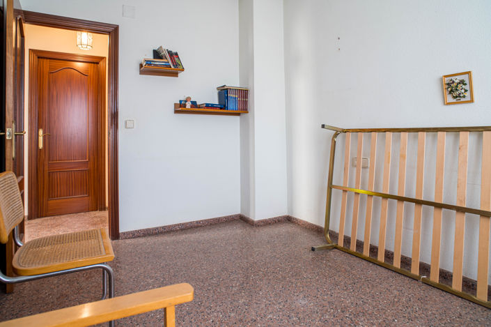 Image No.31-6 Bed Country House for sale