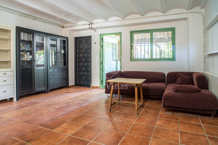 Image No.18-3 Bed Townhouse for sale