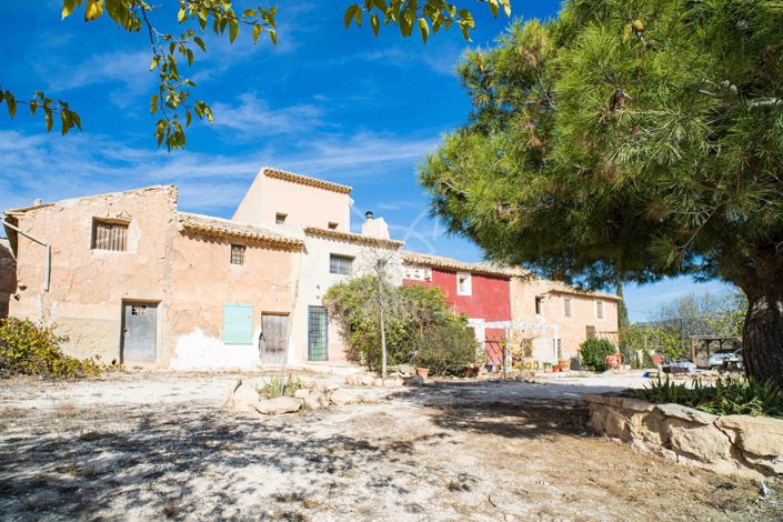 Image No.4-3 Bed Townhouse for sale