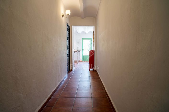 Image No.8-3 Bed Townhouse for sale