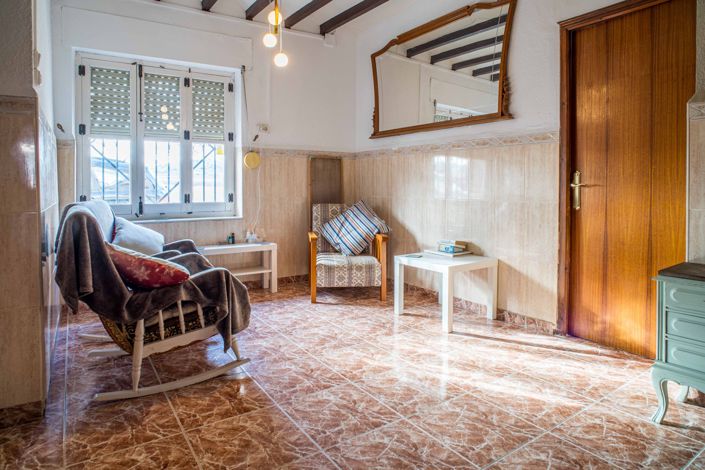 Image No.15-5 Bed Townhouse for sale