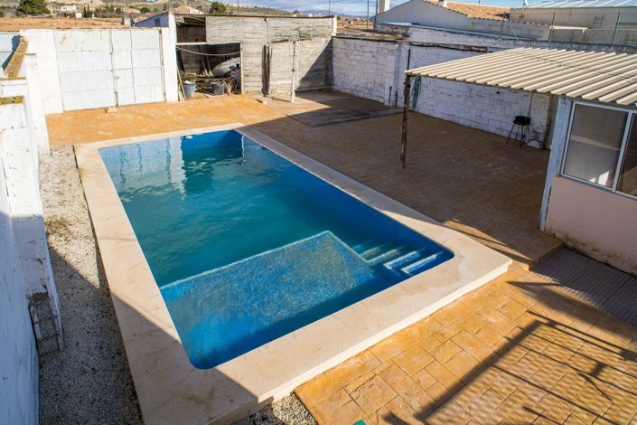 Image No.43-5 Bed Townhouse for sale