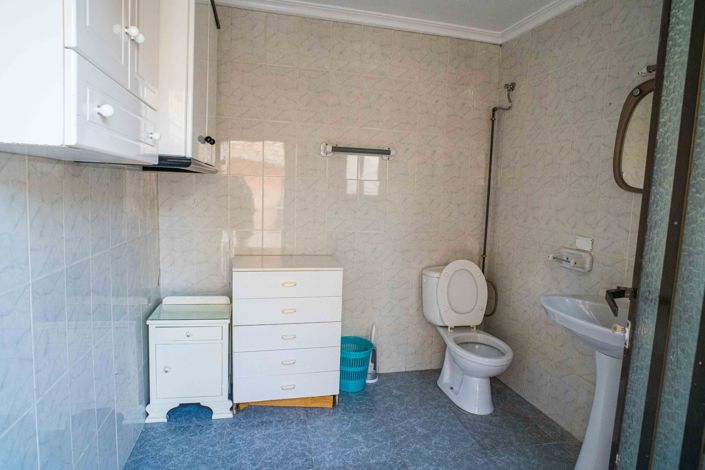 Image No.47-5 Bed Townhouse for sale