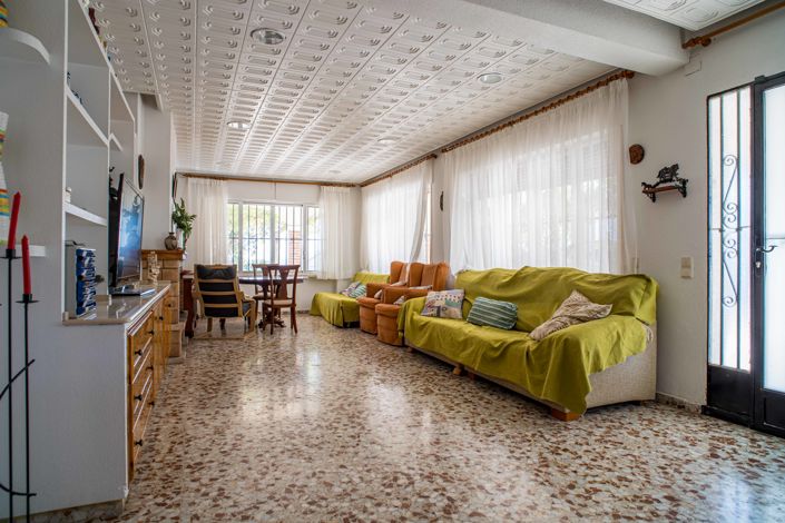 Image No.19-4 Bed Country House for sale