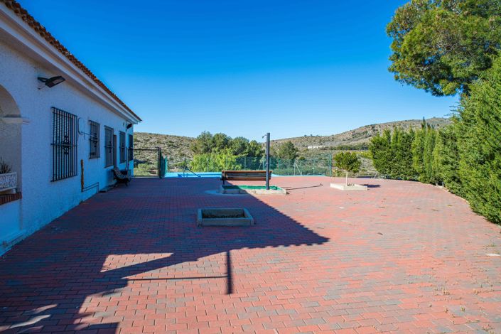 Image No.21-4 Bed Country House for sale