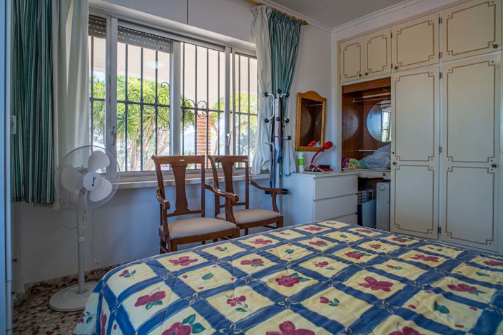 Image No.39-4 Bed Country House for sale