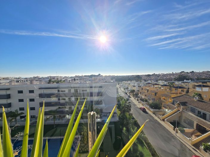 Image No.20-2 Bed Apartment for sale