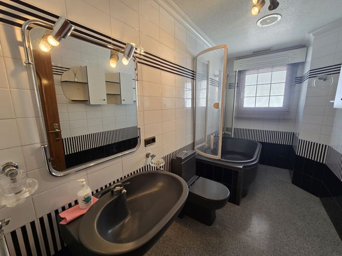 Image No.22-6 Bed Villa for sale