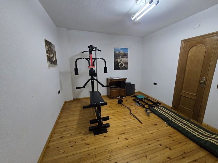 Image No.31-6 Bed Villa for sale