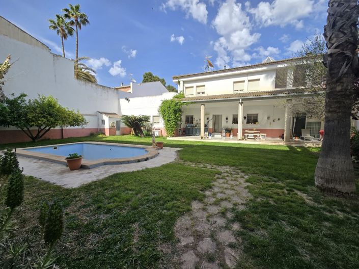 Image No.36-6 Bed Villa for sale