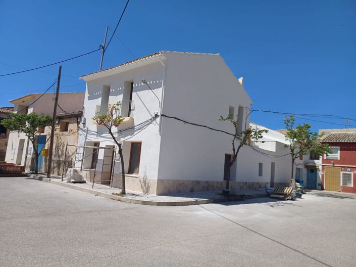 Image No.29-4 Bed Village House for sale