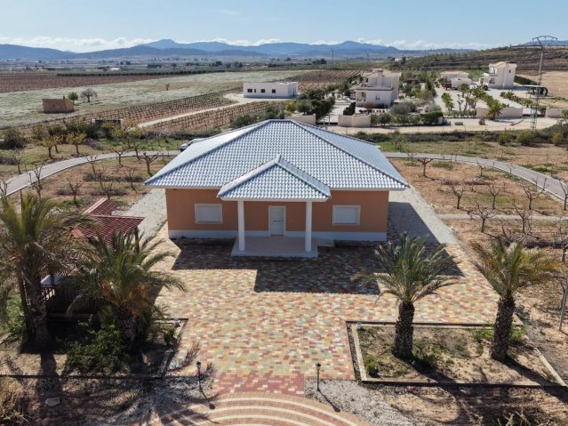 Image No.2-4 Bed Villa for sale