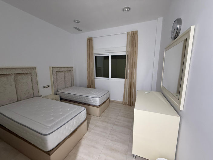 Image No.10-4 Bed Villa for sale