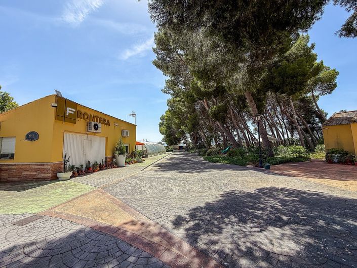 Image No.18-4 Bed Villa for sale