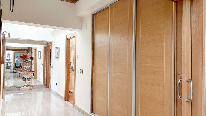 Image No.4-4 Bed Villa for sale