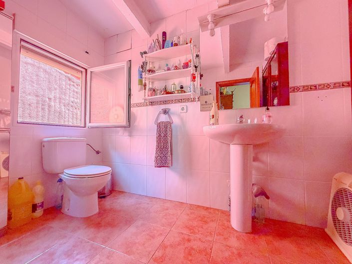 Image No.45-4 Bed Villa for sale