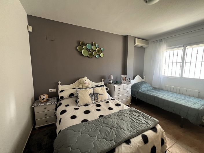 Image No.17-4 Bed Villa for sale