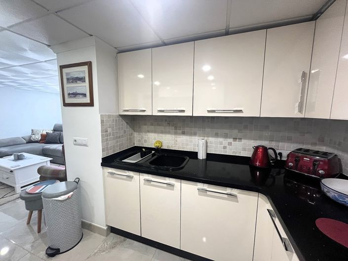 Image No.25-4 Bed Villa for sale