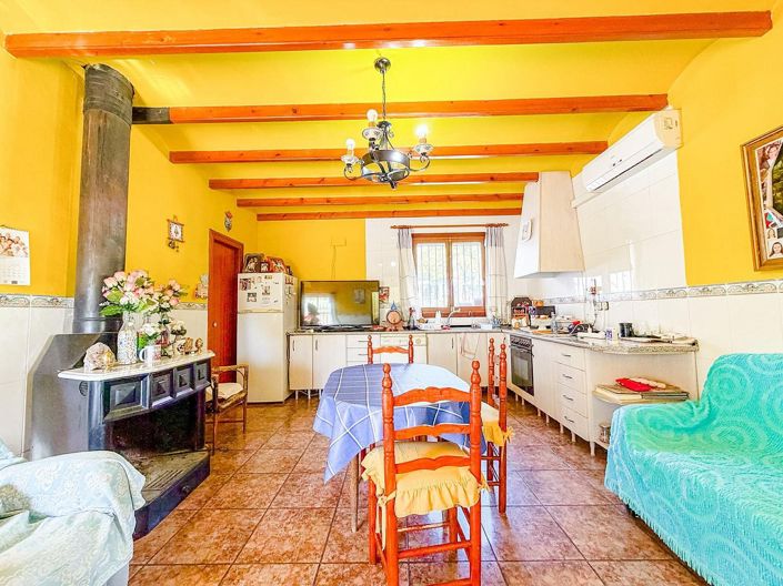 Image No.22-6 Bed Country House for sale