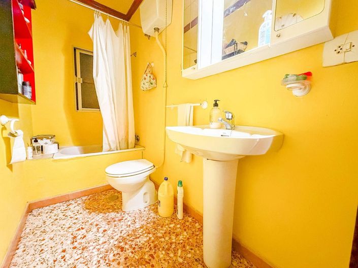 Image No.28-6 Bed Country House for sale