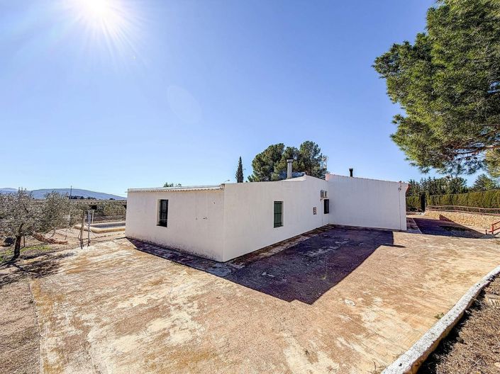 Image No.44-6 Bed Country House for sale