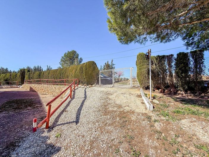 Image No.45-6 Bed Country House for sale