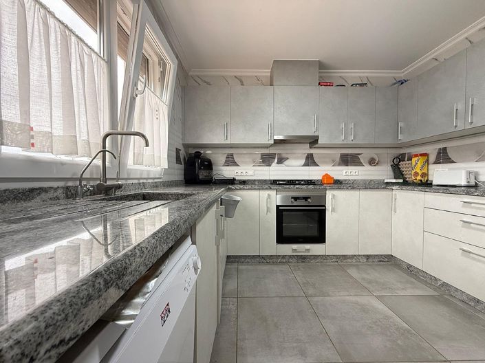 Image No.11-Villa de 4 chambres à vendre à Alicante