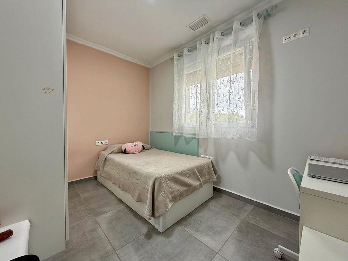 Image No.26-Villa de 4 chambres à vendre à Alicante