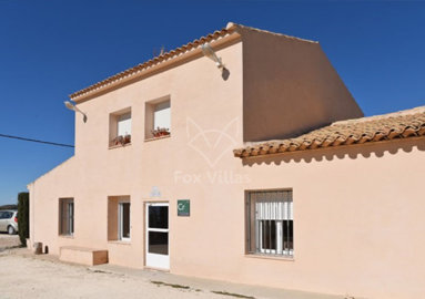 1777814020185-fox20villas-r104-00420-2068120x
