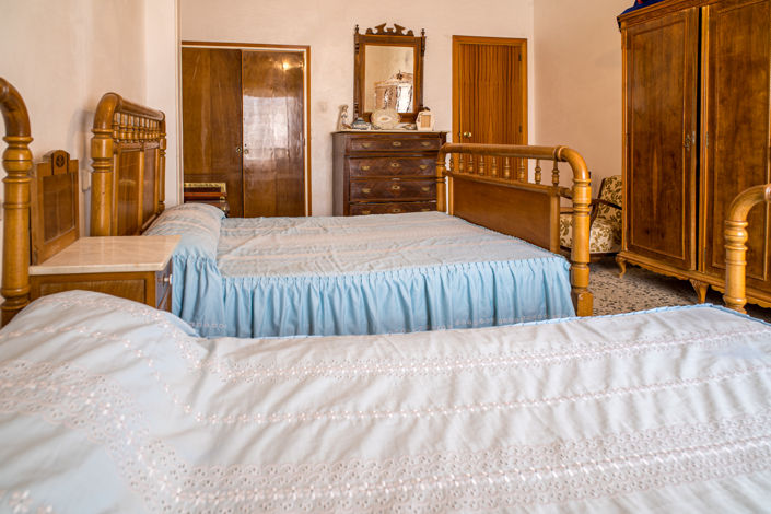 Image No.21-5 Bed Townhouse for sale