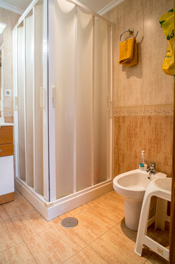 Image No.27-5 Bed Townhouse for sale