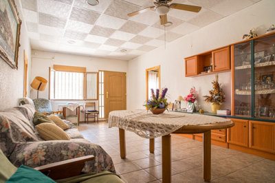 1777812957125-fox-r11320-20pinoso20townhouse2