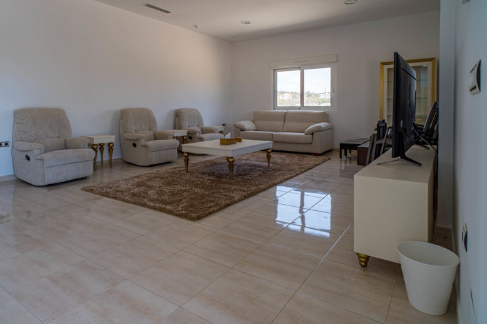 Image No.6-4 Bed Villa for sale
