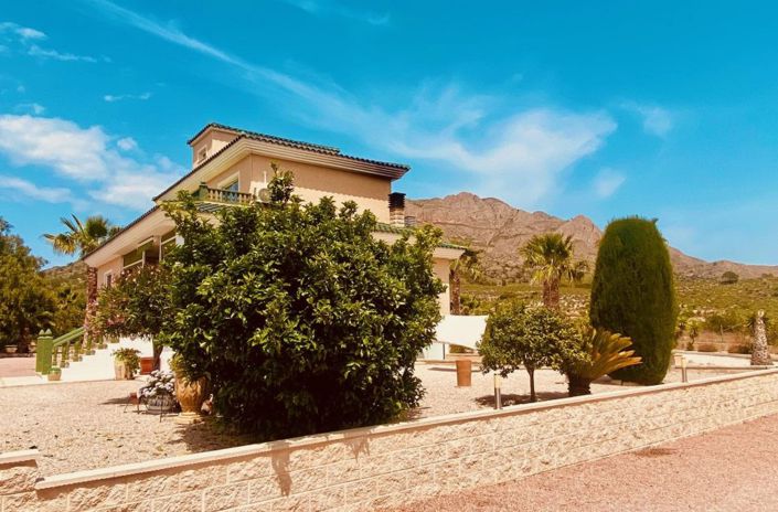 Image No.41-4 Bed Villa for sale