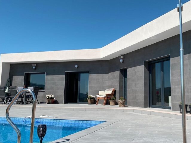 Image No.20-4 Bed Villa for sale
