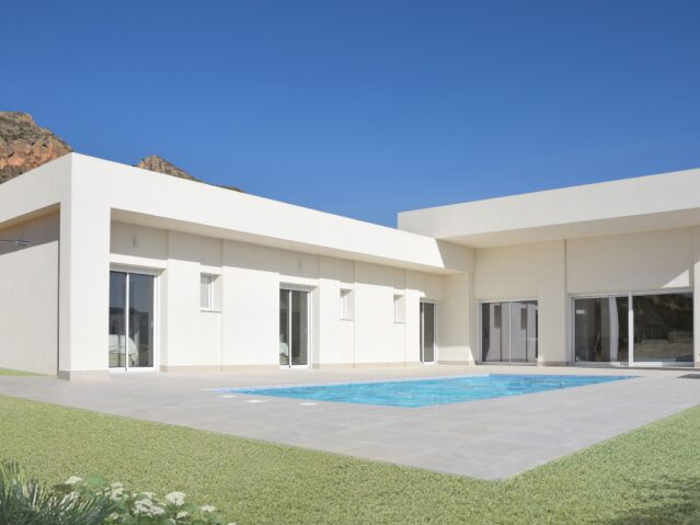 Image No.19-3 Bed Villa for sale