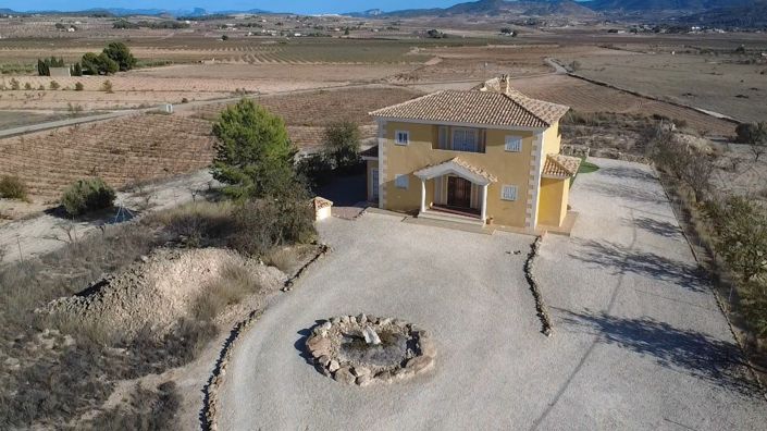 Image No.2-Villa de 4 chambres à vendre à Pinoso
