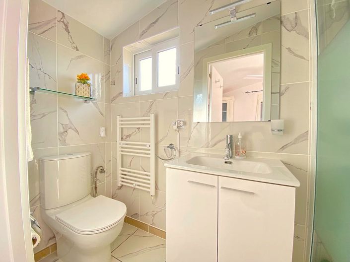 Image No.17-4 Bed Villa for sale