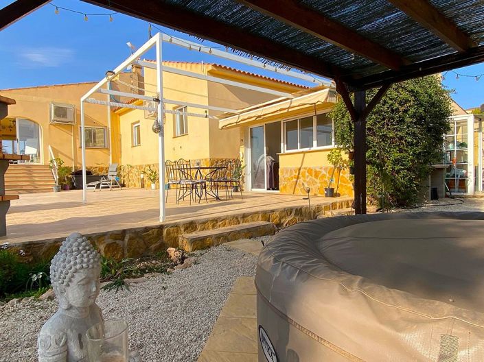 Image No.20-4 Bed Villa for sale