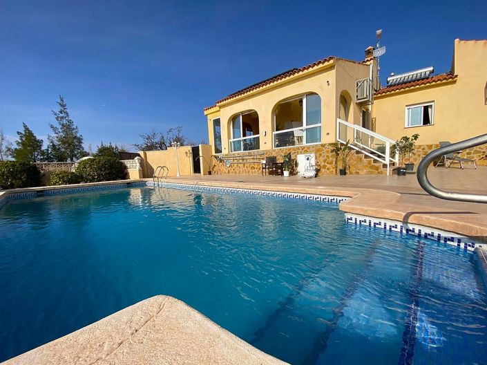 Image No.29-4 Bed Villa for sale