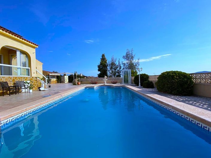 Image No.30-4 Bed Villa for sale