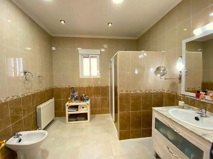 Image No.44-4 Bed Villa for sale