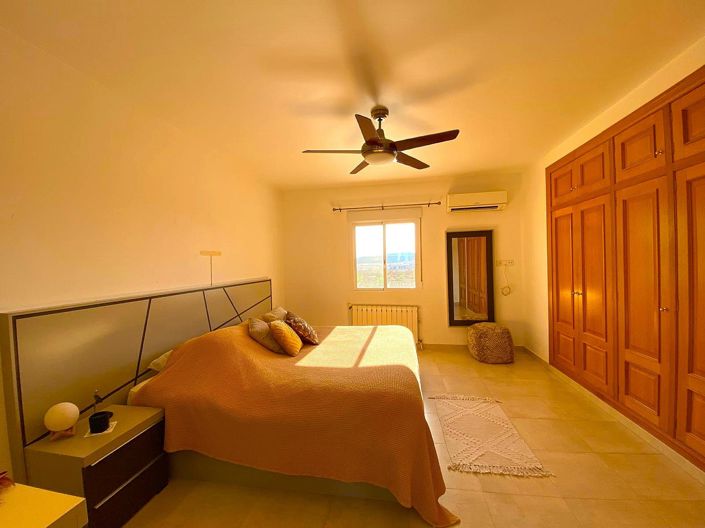 Image No.48-4 Bed Villa for sale