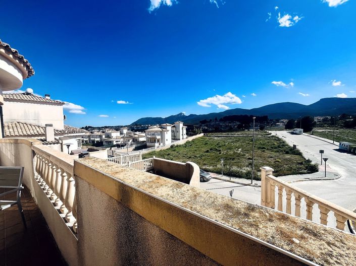 Image No.3-4 Bed Villa for sale