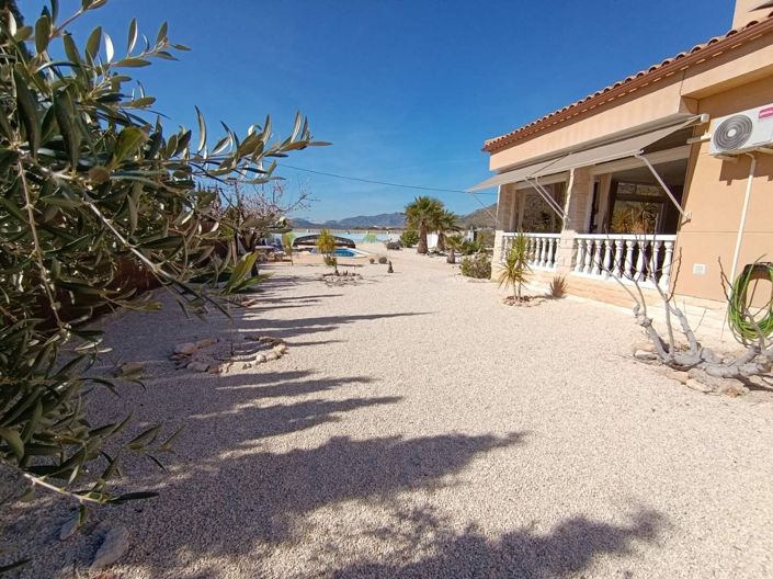 Image No.10-3 Bed Villa for sale