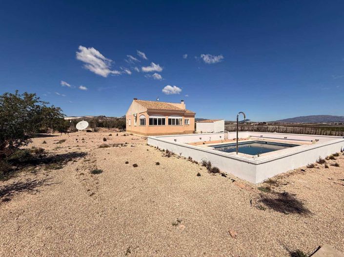 Image No.2-3 Bed Villa for sale