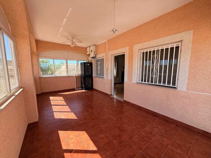 Image No.8-3 Bed Villa for sale