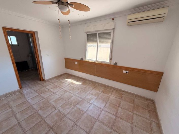 Image No.14-3 Bed Villa for sale