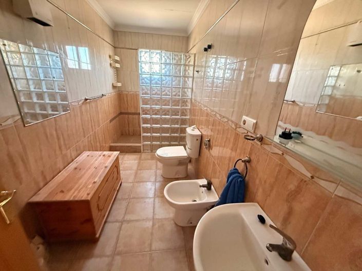 Image No.17-3 Bed Villa for sale